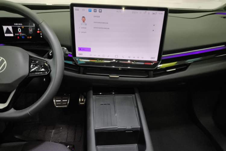 Used Volkswagen ID.UNYX 2024 Pro Long-Range Version Audio And AC Panel