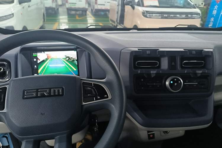 Used SRM New Energy E3L 2024 Luxury 6-Seater Bus Audio And AC Panel