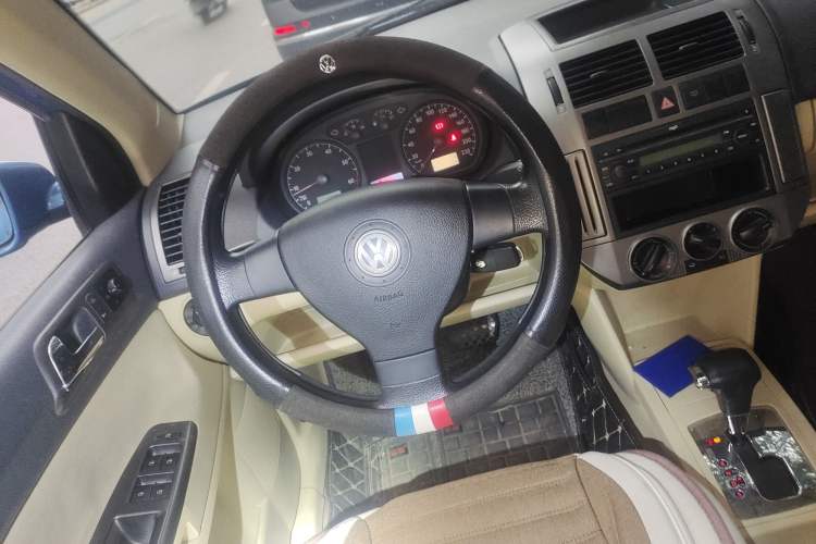 Used Volkswagen Polo 2009 Jingqing 1.4L Automatic Shushang Edition
