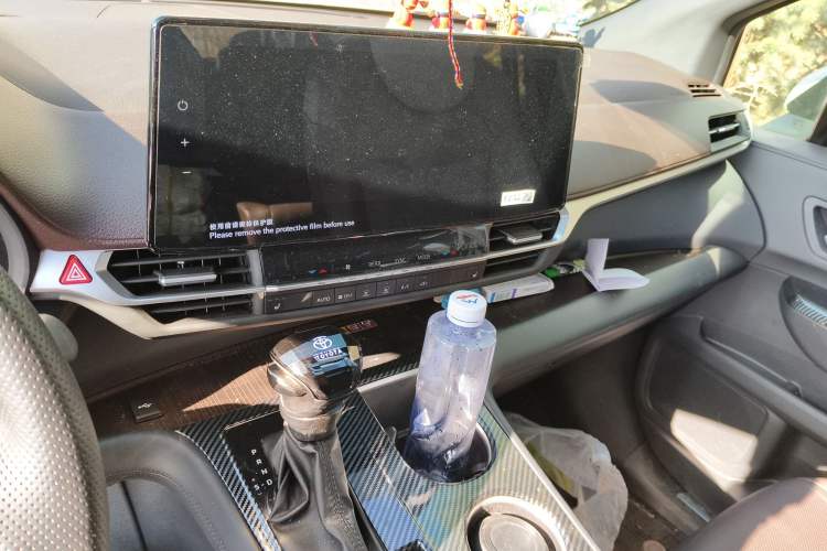 Used Toyota Granvia 2024 2.5L Hybrid Prestige PLUS Four-Wheel Drive Version
