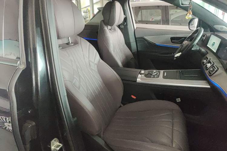 Used Chery Tiggo 9 2025 2.0T Dual-Clutch Two-Wheel Drive Luxury Edition 5 Seats