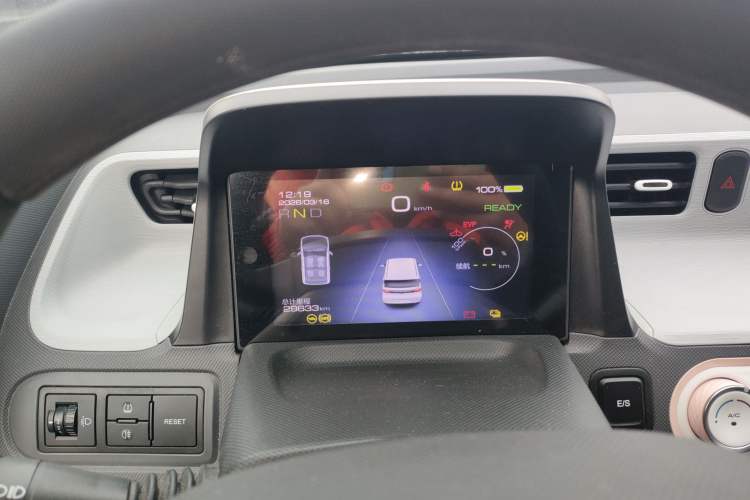 Used Wuling Hongguang MINIEV 2022 Macaron Premium Model – Lithium Iron Phosphate
