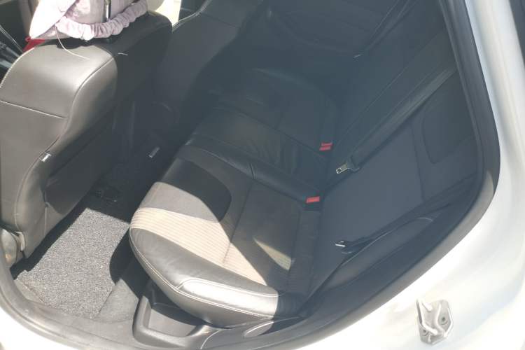 Used Ford Focus 2012 Hatchback 1.6L Automatic Fashion Edition
