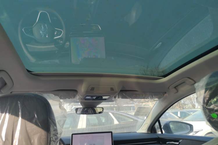 Used Volkswagen ID.7 VIZZION 2024 PRO Model Headliner