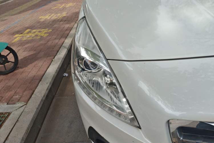 Used Peugeot 3008 2013 1.6THP Automatic Prestige Edition Right Front Headlight