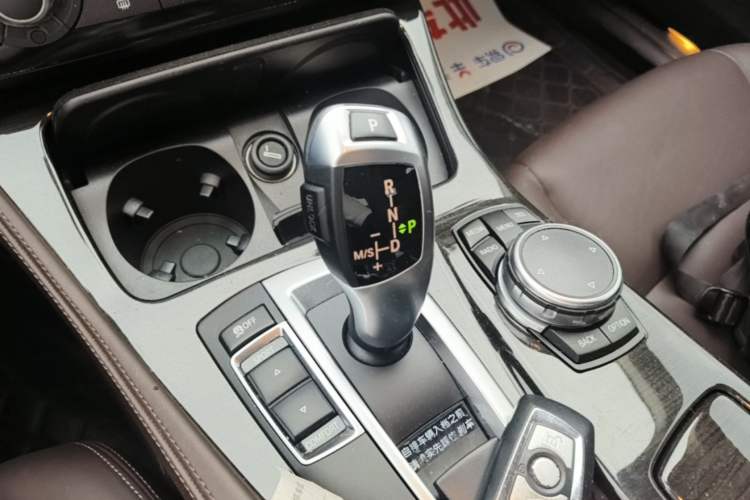 Used BMW 5 Series 2014 525Li Luxury Design Package