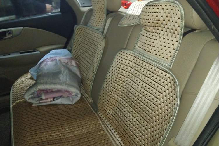 Used Buick Excelle 2013 1.5L Manual Classic Model Left Rear Seat