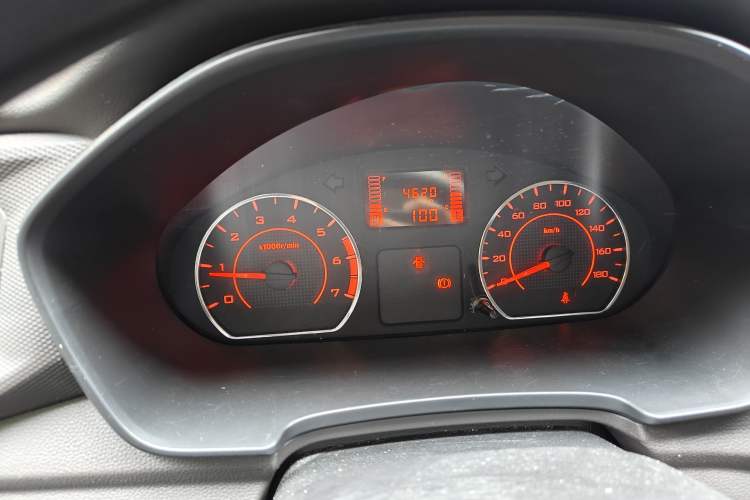 Used Wuling Hongguang V 2022 1.5L Jingqu Edition Electric-Assist LAR Instrument Cluster