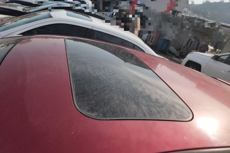 Used Nissan Tiida 2013 1.6L CVT Cool Cafe Edition
