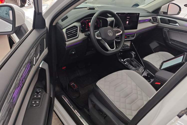 Used Volkswagen Tayron 2023 330TSI Two-Wheel-Drive R-Line High-Energy Version