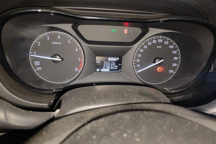 Used Buick Excelle 2020 15N CVT Elite Edition Odometer Close Up