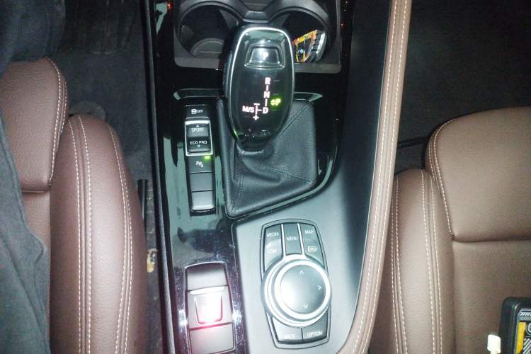 Used BMW X2 2021 sDrive25i Leading Model M Off-Road Package Gear Lever