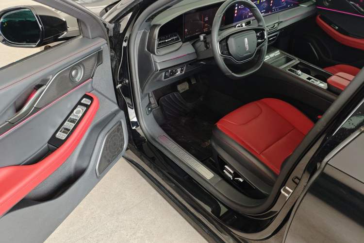 Used Lincoln Z 2025 2.0T Knight Special Edition