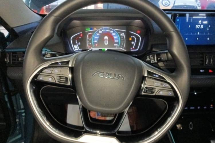 Used Dongfeng Aeolus Yixuan 2021 230T Automatic Chasing Shadow Edition Steering Wheel