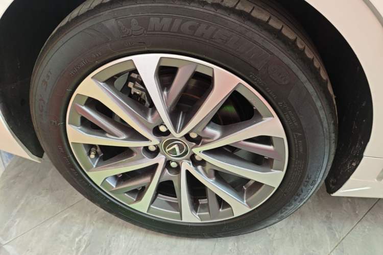 Used Lexus ES 2022 300h Excellence Edition
