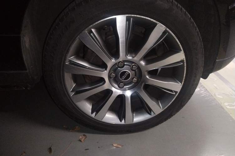 Used Land Rover Range Rover 2013 NA 5.0 V8 Vogue SE