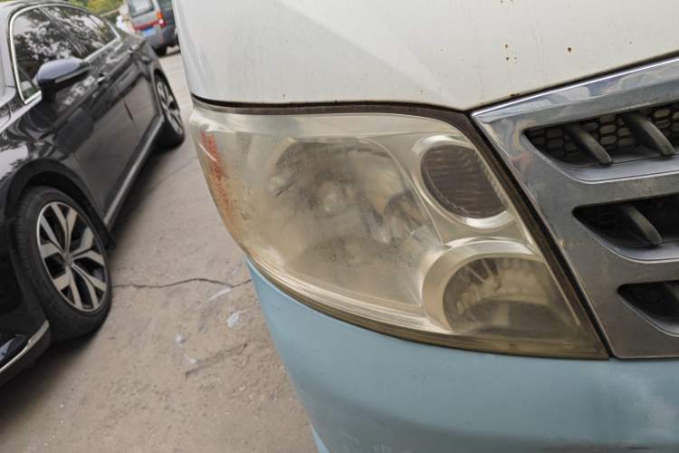 Used Foton Scenic 2010 2.0L Express Classic Short-Wheelbase Low-Roof 491EQ4A
