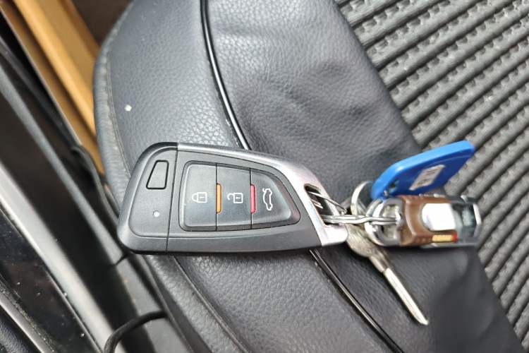 Used Hyundai Elantra (5th Generation / Langdong) 2015 1.6L Manual Leading Model