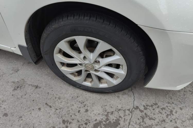 Used Nissan Sylphy 2016 1.6 XL CVT Deluxe Edition Right Front Wheel Hub