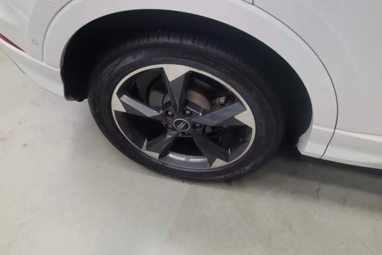 Used Audi Q3 2021 35 TFSI Fashion Dynamic Model