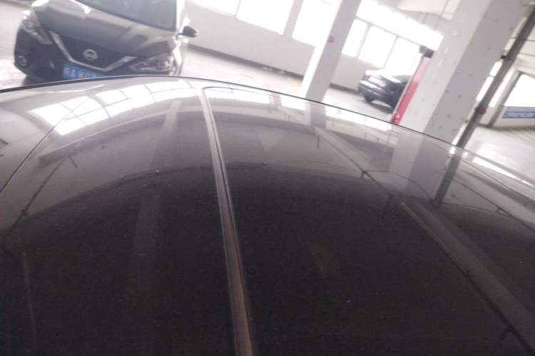 Used Hongqi H5 2023 1.5T DCT Smart Connect Flagship Edition Roof