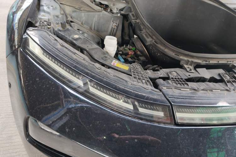 Used XPeng P7 2022 625E Right Front Headlight