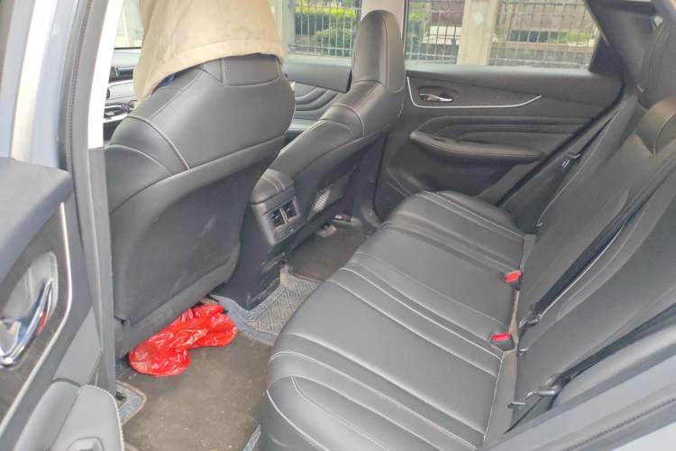 Used Venucia V 2021 260T Idol Edition