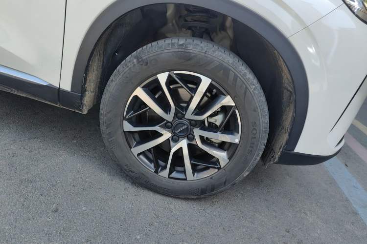 Used Haval H6 2021 3rd Generation 1.5T Automatic Two-Wheel Drive Pro Right Front Wheel Hub