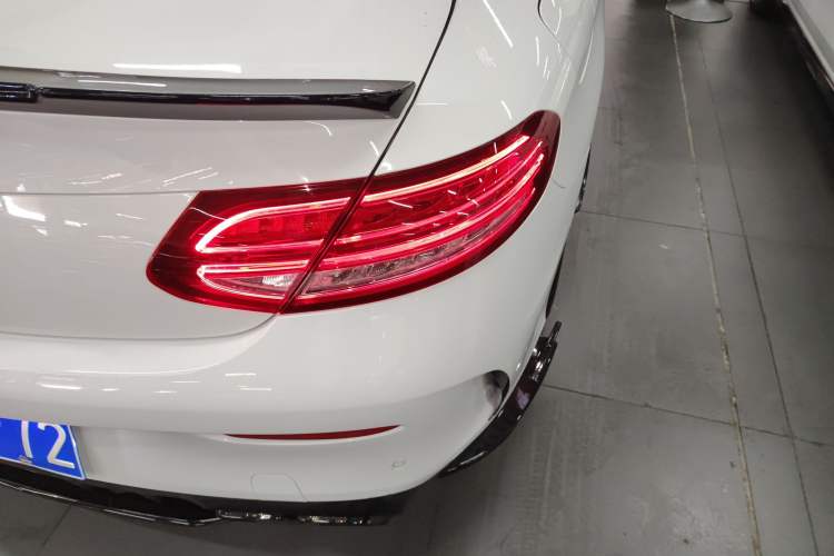 Used Mercedes-Benz C-Class 2017 Facelift C 200 Coupe