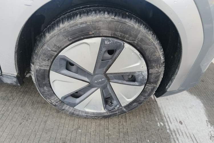 Used AION Y 2023 Younger
