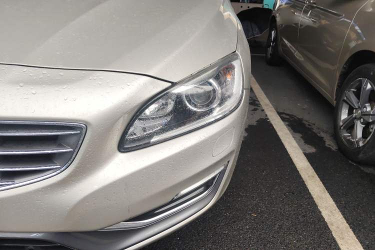 Used Volvo S60 2018 S60L T4 Zhiyuan Edition
