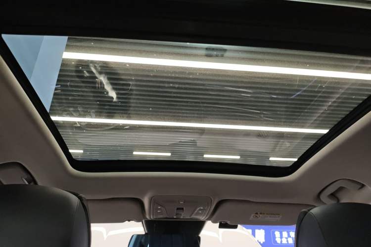 Used Hongqi HS5 2019 2.0T Smart Connect Flagship All-Wheel-Drive Version
