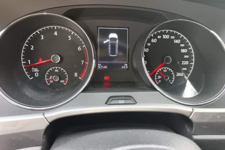 Used Volkswagen Touran 2016 Volkswagen Touran L 280TSI Manual Trend Edition
