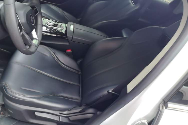 Used BYD Qin PLUS 2021 EV 420KM Commuter Edition
