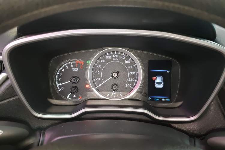 Used Toyota FRONTLANDER 2022 2.0L CVT Luxury PLUS Edition
