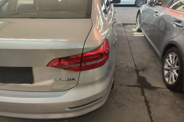 Used Volkswagen Lavida 2018 1.5L Automatic Fashion Edition China V Standard