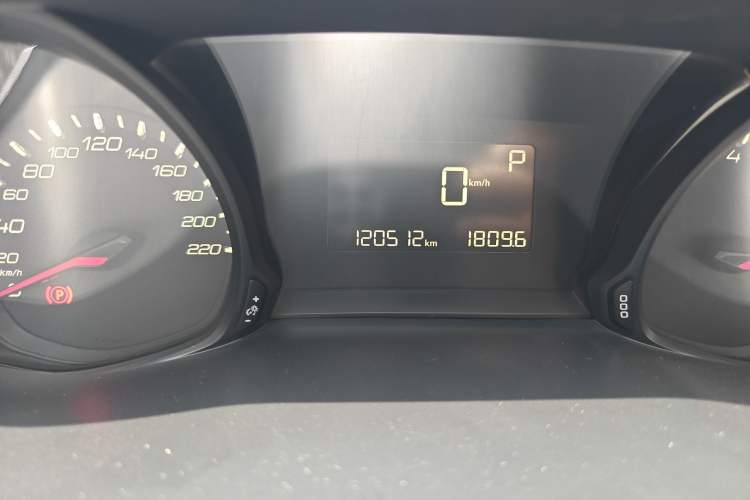 Used Peugeot 308 2019 1.6L Automatic Luxury Version China V Standard