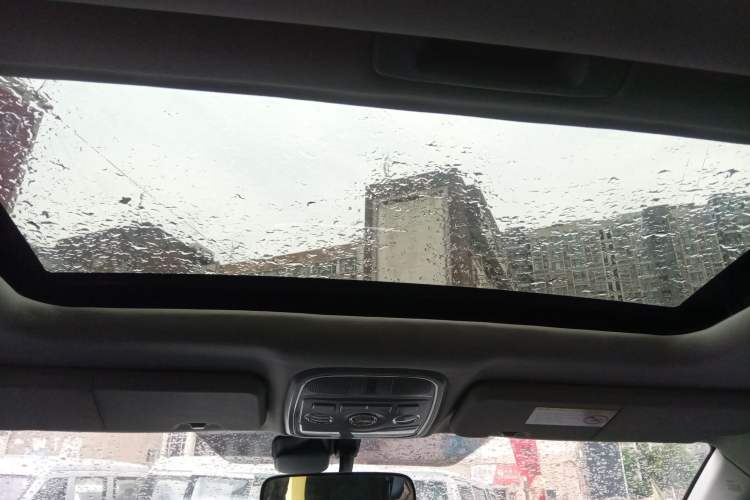 Used Haval H6 2013 Sports Edition 1.5T Manual Two-Wheel Drive Elite Model Headliner