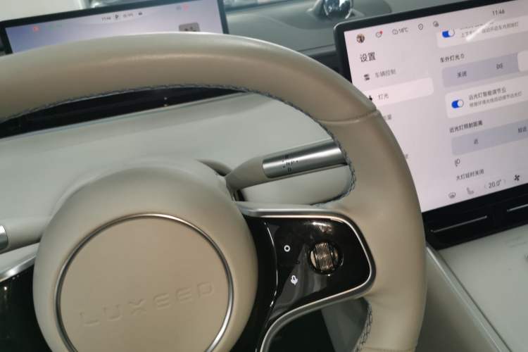 Used Hima Luxeed S7 2024 Ultra Four-Wheel Drive Flagship Edition Gear Lever