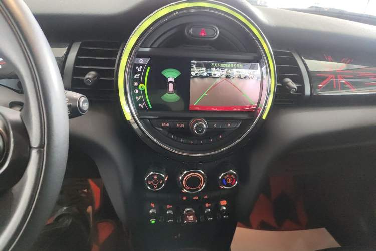 Used MINI MINI 2021 1.5T COOPER Classic Edition Five-Door Version
