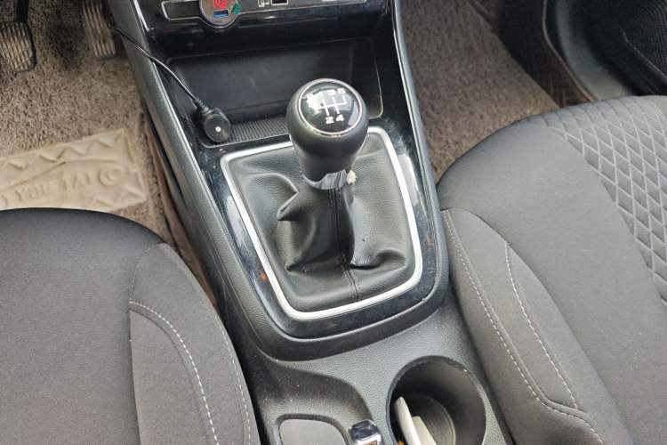 Used Roewe i5 2020 1.5L Manual 4G Connect Luxury Edition