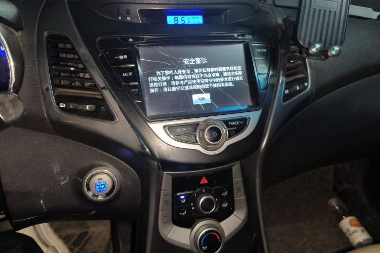 Used Hyundai Elantra (5th Generation / Langdong) 2015 1.6L Manual Leading Model
