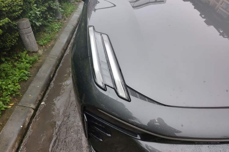 Used Lynk & Co 03 2025 1.5TD DCT Champion Edition Pro Right Front Headlight