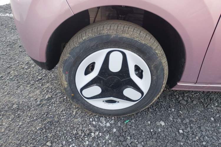 Used Geely Galaxy Panda 2025 210 km – Yuanqi Bear