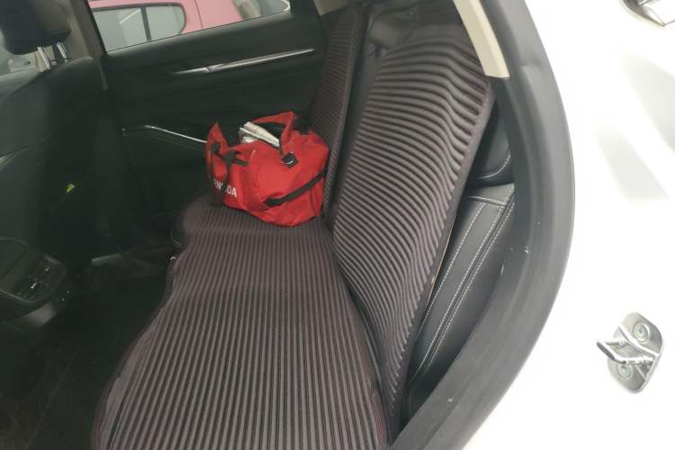 Used Haval H6 2021 3rd Generation 1.5T Automatic Two-Wheel Drive Max Left Rear Seat