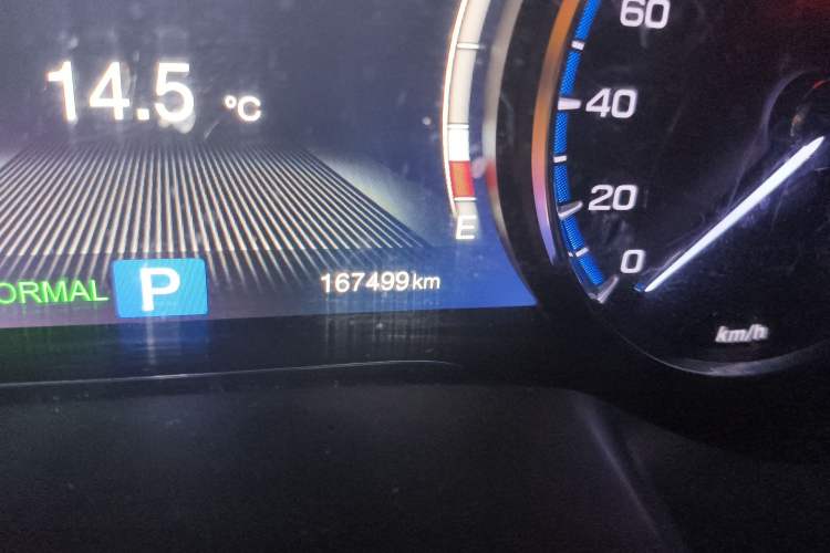 Used GAC Trumpchi GS8 2017 320T Two-Wheel Drive Luxury Smart Connectivity Version (7 Seats) Odometer Close Up