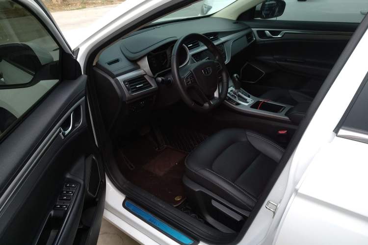 Used Geely Auto Emgrand GL 2018 1.8L DCT Elite Smart Connectivity Version Left Front Seat