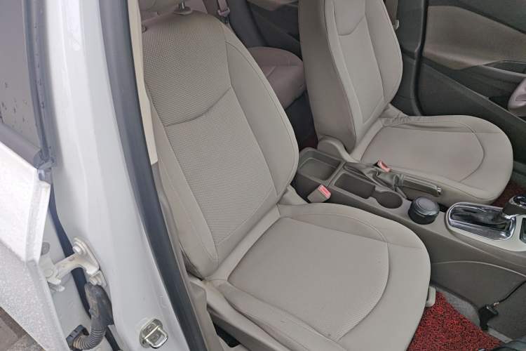 Used Chevrolet Cruze 2015 1.5L Automatic Fashion Navigation Edition
