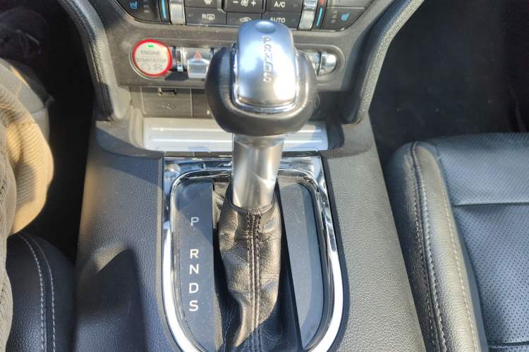 Used Ford Mustang 2017 2.3T Performance Edition Gear Lever