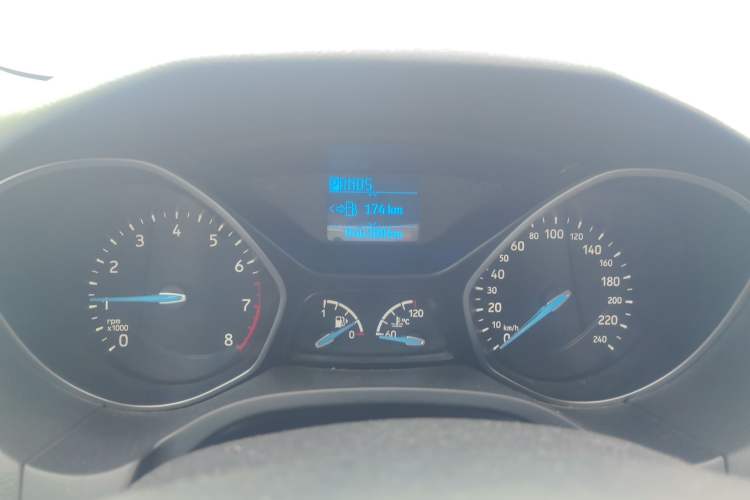 Used Ford Focus 2017 Hatchback 1.6L Automatic Fashion Edition Smart Drive Version Odometer Close Up